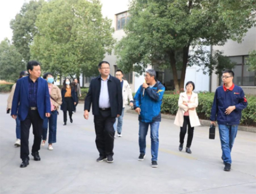 省发改委调研组莅临华体会手机网页版登录入口工厂调研